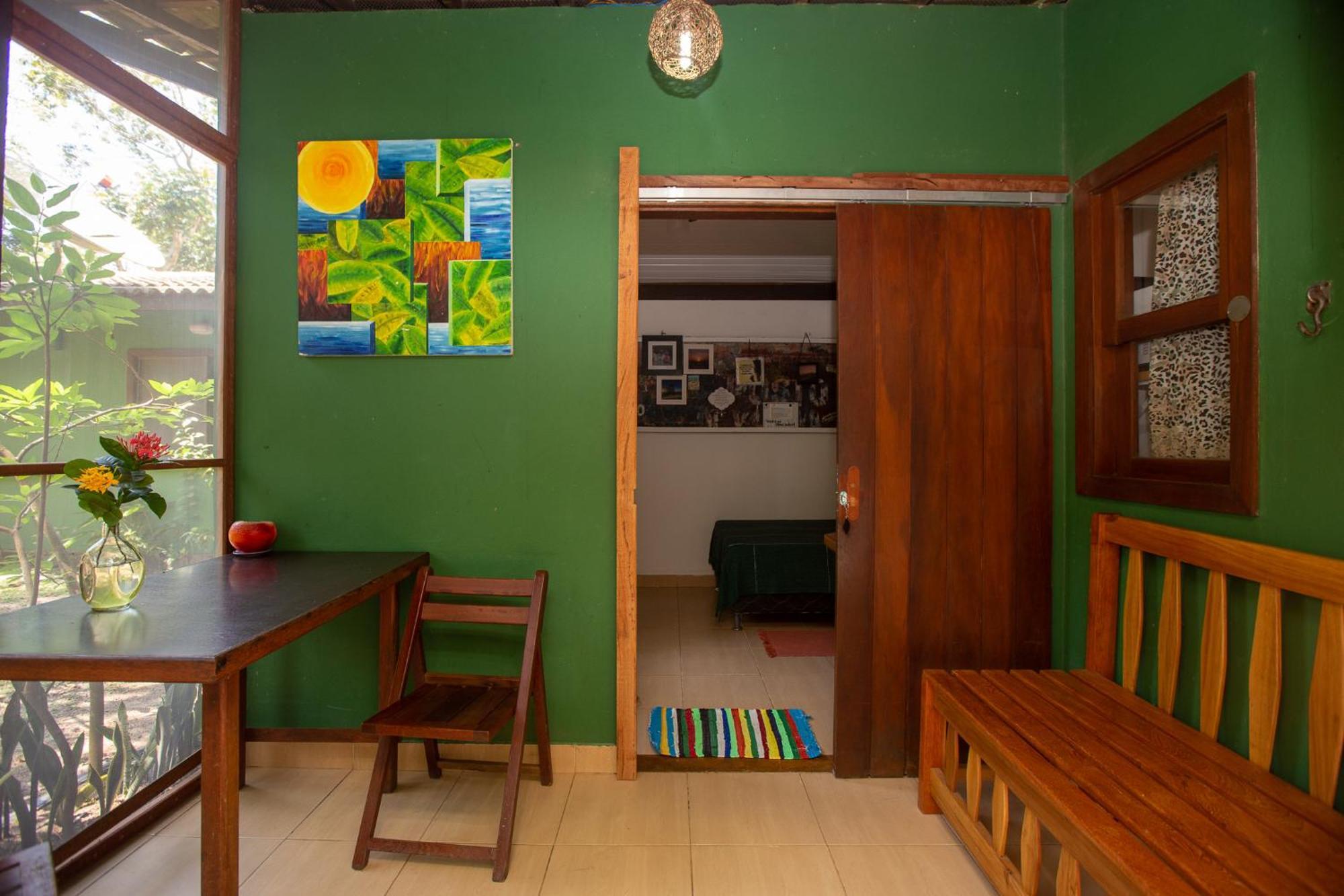 Recanto Dos Passaros Zen Em Meio De Natureza Guest house Praia do Forte